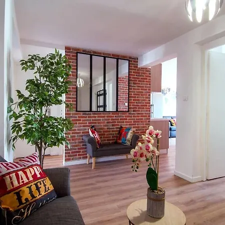 Climatise Gare Stcharles 4 Grand Balcon / Experience-immo Apartmán *